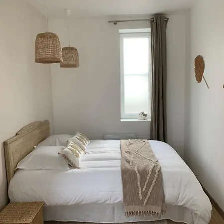 Apartamento Les Jardins Avec Terrasse Amiens Exterior foto
